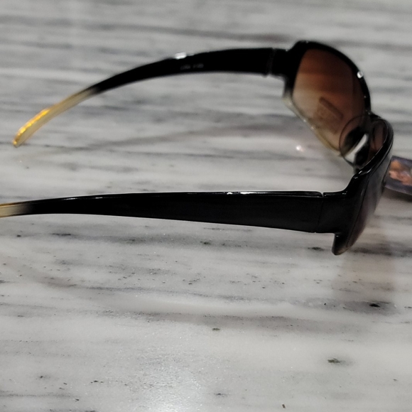 Sunglasses - Picture 4 of 6